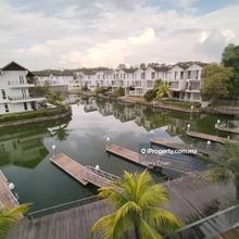 Emerald Bay 4 Storey link house courtyard for Sale @ Puteri Harbour