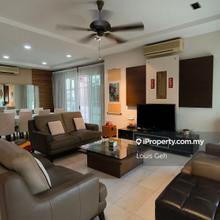Extended & Nicely Maintained Semi-D