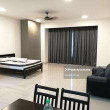 Stunning Location, Walking To LRT, BRT, Monash