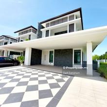 Semi-D house for Sale
