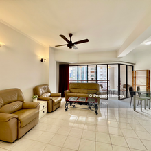 Bangsar Heights, Taman Bukit Pantai Bangsar Spacious