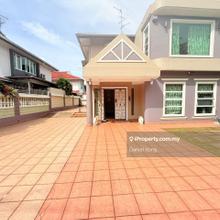 Taman Ros Merah 2 Storey Terrace Semi D House Reno Fully Furnish Johor