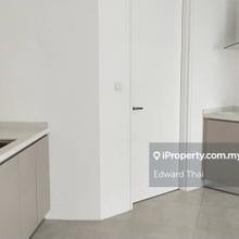 Short walk to MRT, Low Density, Nice View with High floor.