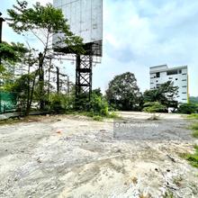 Beside Penchala Link. Good Location