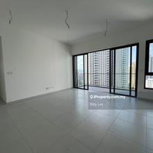 New Freehold 4 Bedrooms 5 Bathrooms Condo For Sale in Dutamas