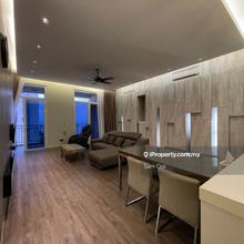 Tastefully renovated, seaview, High floor. Excellent facilities.