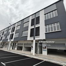 Indahpura 3 storey shop lot for rent