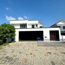 Corner Lot, 2 Storey Bungalow, Dillenia, Bukit Bandaraya, Shah Alam