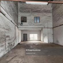 Desa Jaya/ 1.5 Storey Teres Factory/ Intermediate Lot/ Good Condition 