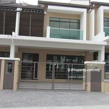 2 storey facing south for sales