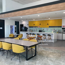 Excellent A.A.A. grade MSC status prime office penthouse with tenant