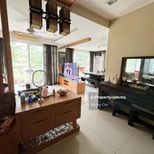 Superb designed fully furnished ground floor duplex unit