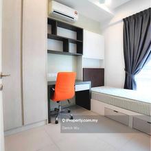 Near to university lim kok wing, mrt,restaurant and mall