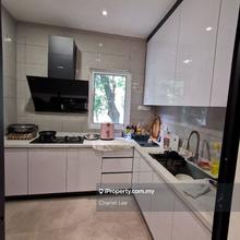 Valencia freehold fully extended link house for sale