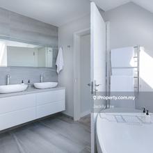 Private High End Residential, Spacious Layouts, 2 Min To Mid Valley!