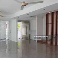 Fully renovated and extended, spacious, attic with lovely view