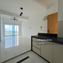 High floor ! Below market price !! 