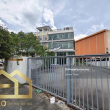 Freehold / Strategy Location / Exclusive Unit