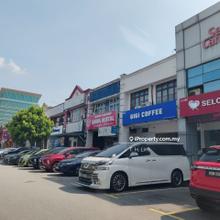 Hot Seksyen 13 main road shop near bank, eco shop, masjid, hero,diy