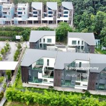 Santuari Park Pantai - Exclusive 3-Sty Stratified Courtyard Villas
