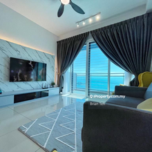 Waterside Residence The light seaview