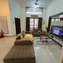 Move in condition fully extended high ceiling