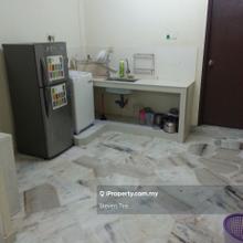 1000 sqft 4r2b 2c/ p Fully furnished Sunway Court Apartment to let 