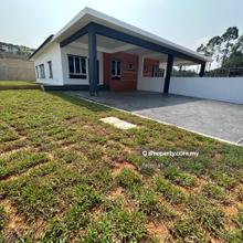 Hilltop Single Storey Semi D in Senawang Town 