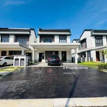 Semi-D house for Sale