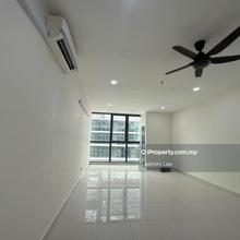 New renovated Atria Suites Damasara PJ Great Community And Near Shops.