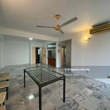 Beautifully Refurbished High Floor Unit with Unblocked View!