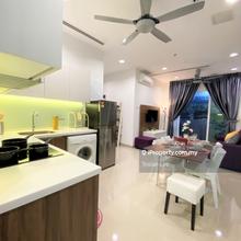 Practical layout in superb location, LRT 400m away (4min walk)
