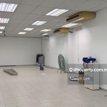 G floor 1st First floor full tile Bare unit Huge parking space