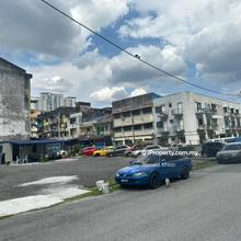Freehold, nearby UOA Bangsar, LRT station Bangsar. Residential title 