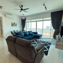 Ferringhi Residence 2 @ Batu Ferringhi Luxury Condo for Rent!