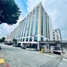 Easy access, Short walk to LRT 3