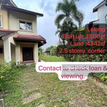Auction corner sierramas house for Sale