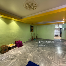 Terrace house for Sale