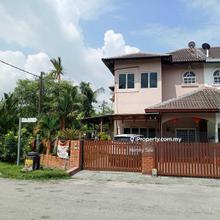 Corner 2 storey house. Renovated & Extended. Well Keep Good Condition