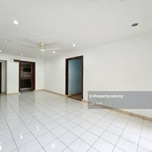 Freehold Renovated Kitchen Cabinet Ground Floor 1 Car Park