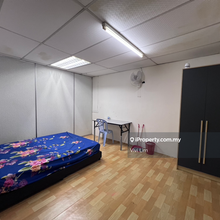 Kluang Room for Rent - Taman Intan Shop Lot (Upstairs)