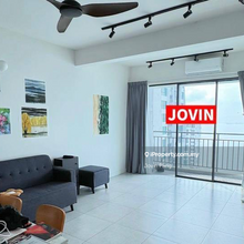 Cheapest Seaview unit in market ! 2 Carparks 