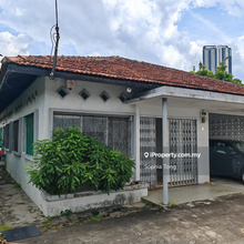 Commercial bungalow for rent 