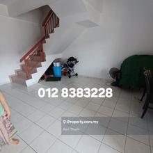2 storey terraced house 