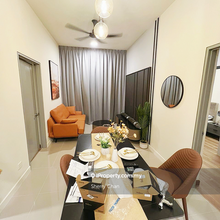 8th & Stellar Sri Petaling 2 Bedroom Fully Furnish rental MRT nearby
