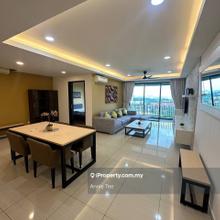 Molek Pine 4/ Fully Furnished/ Pool view/ Good Condition