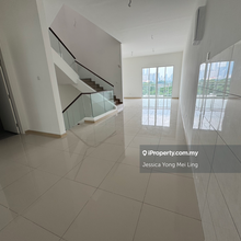 3 Storey Villa House, Facing KLCC View, 5 Bedrooms 5 Carpark