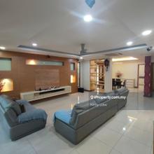 For Sale 2.5 Storey Corner, Golden Hill Garden, Near 88 Market Qe1