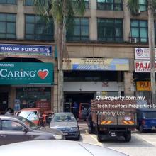 Sentul Raya Boulevard 2 adjoining corner shop for sale 6 sty with lift