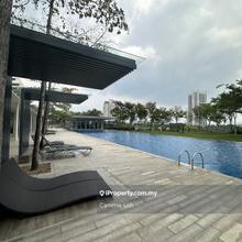 Northshore Garden Beside Waterfront International School with Bathtub